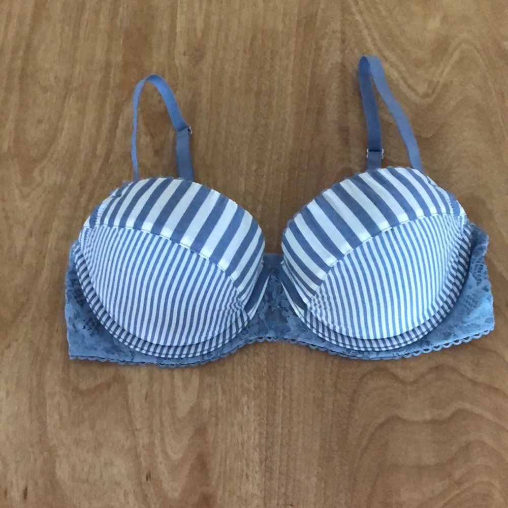 Victoria’s Secret bra